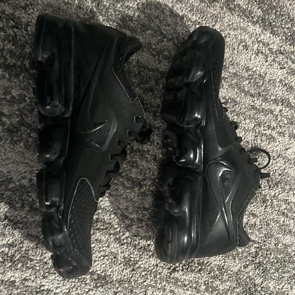 All black Nike Vapor Max size big kids or size 8 women’s. - Picture 2 of 7